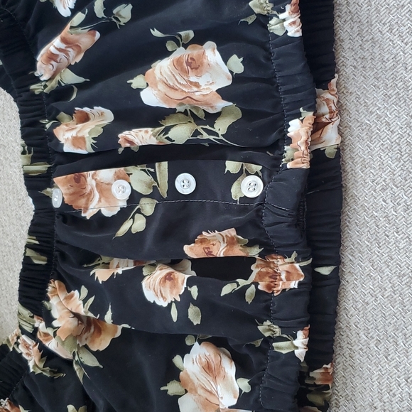 Urban renewal off shoulder cropped top floral size s - Picture 2 of 6